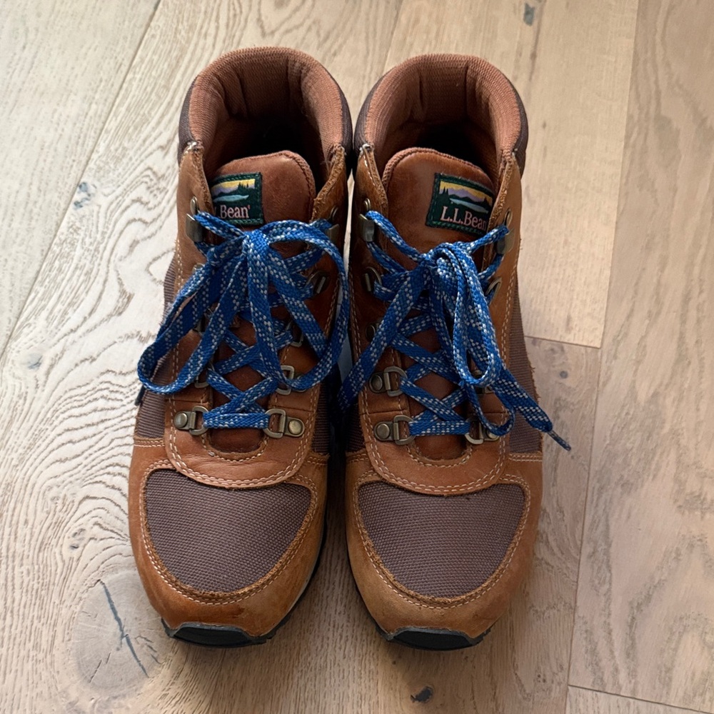 L.L. Bean Hiking Boots (Women’s 8.5/Men’s 7)